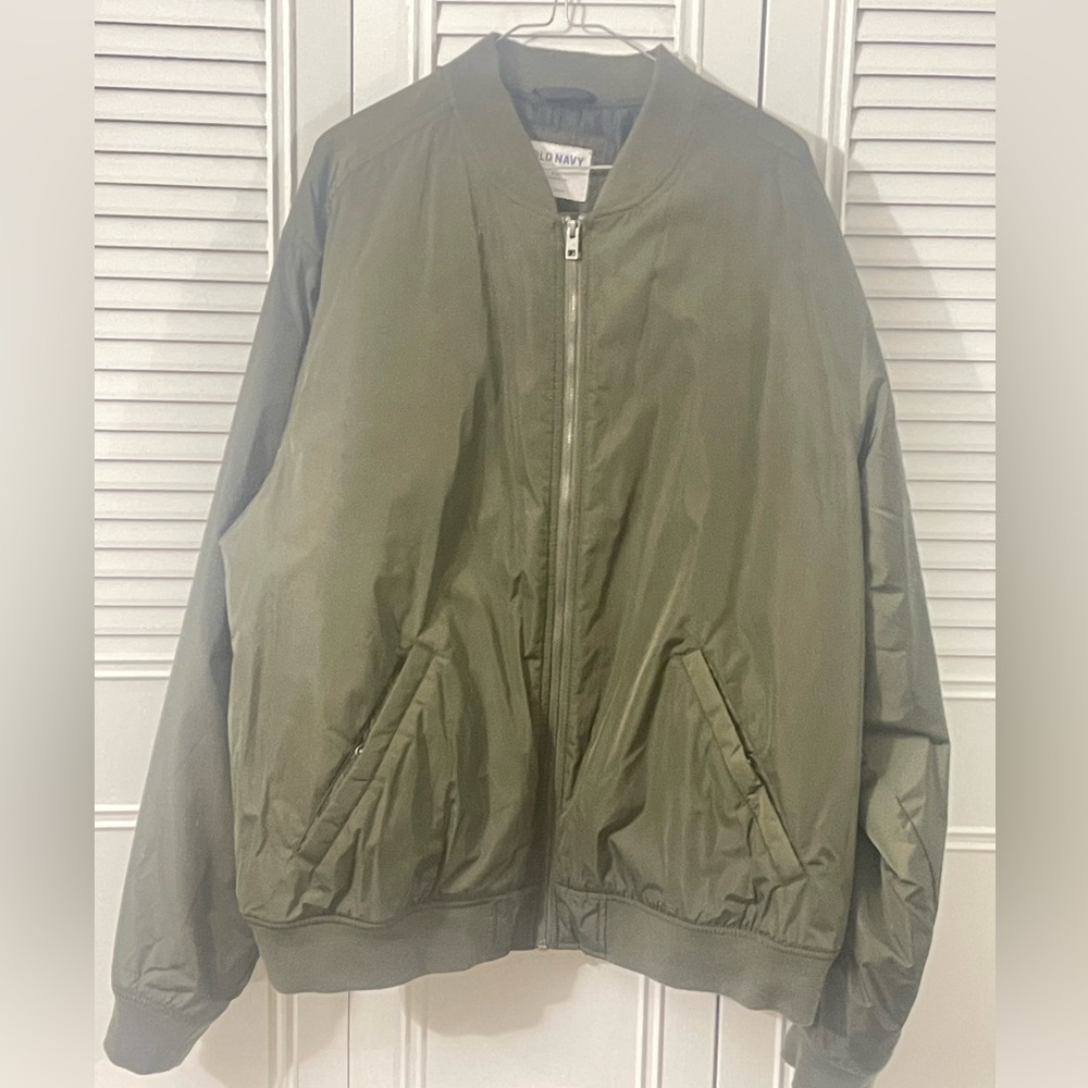 Old navy used once military green jacket size xxl